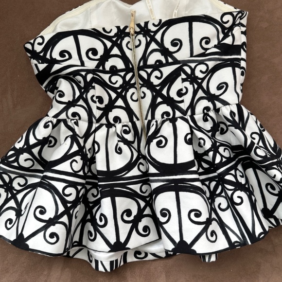 Strapless top - Picture 2 of 5